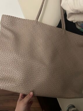 Quince Woven Tote Bag in Light Taupe